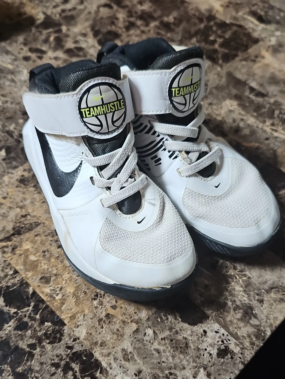Nike Kids White and Black TeamHustle Basketball Sneakers